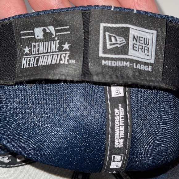 New Era Boston Red Sox cap - MEDIUM / LARGE - Picture 4 of 5